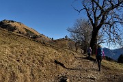 35 Dalle cascine in salita verso la Cappella degli Alpini